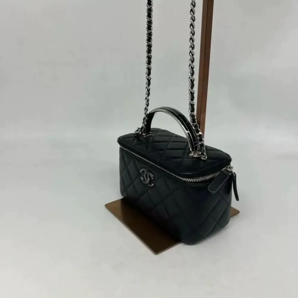 Chanel Women Pre-Loved Bag Very Good Condition